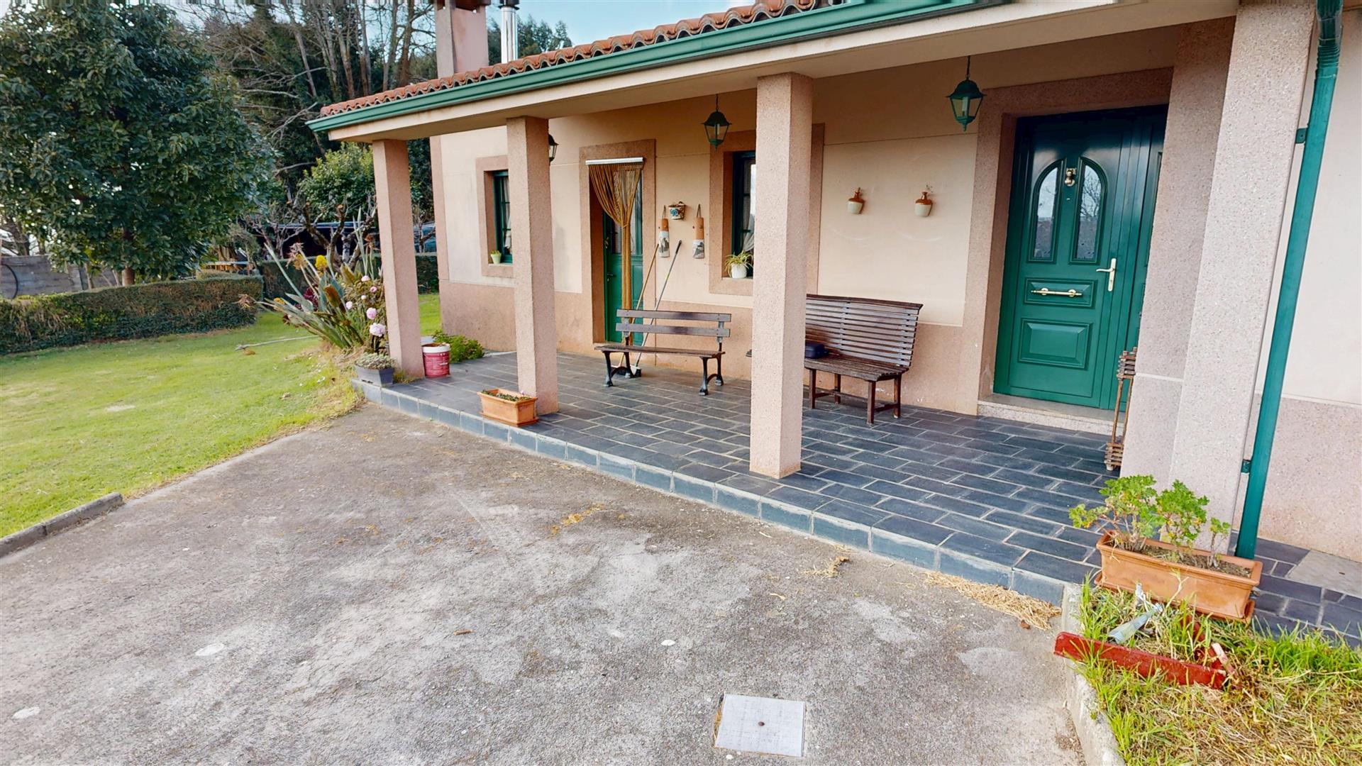 Detached House With Large Plot On The Coast Of Galicia (Spain)