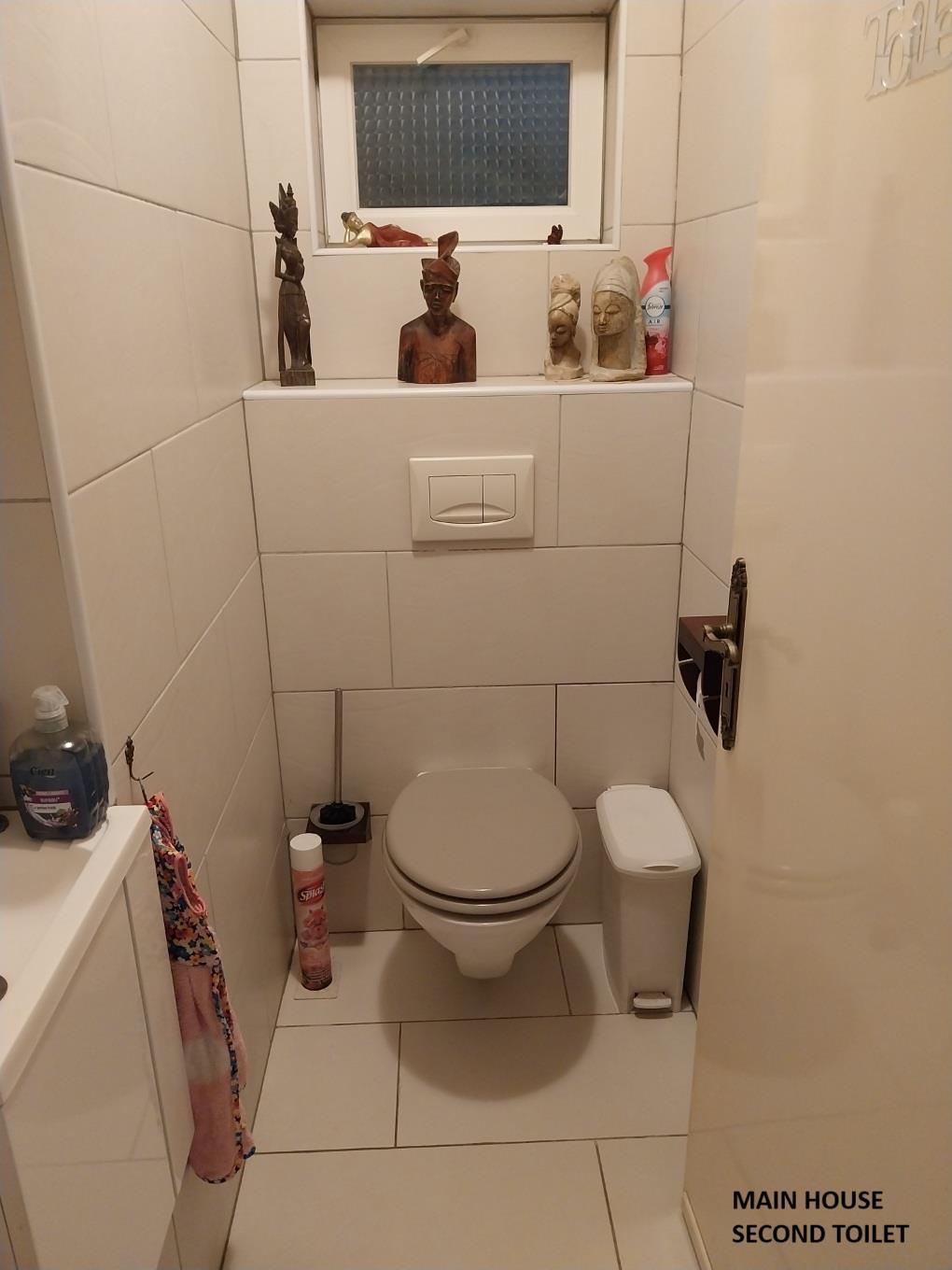  Casa de personagem com casa de campo, piscina, cozinha ao ar livre e pontão privado no rio Lot 