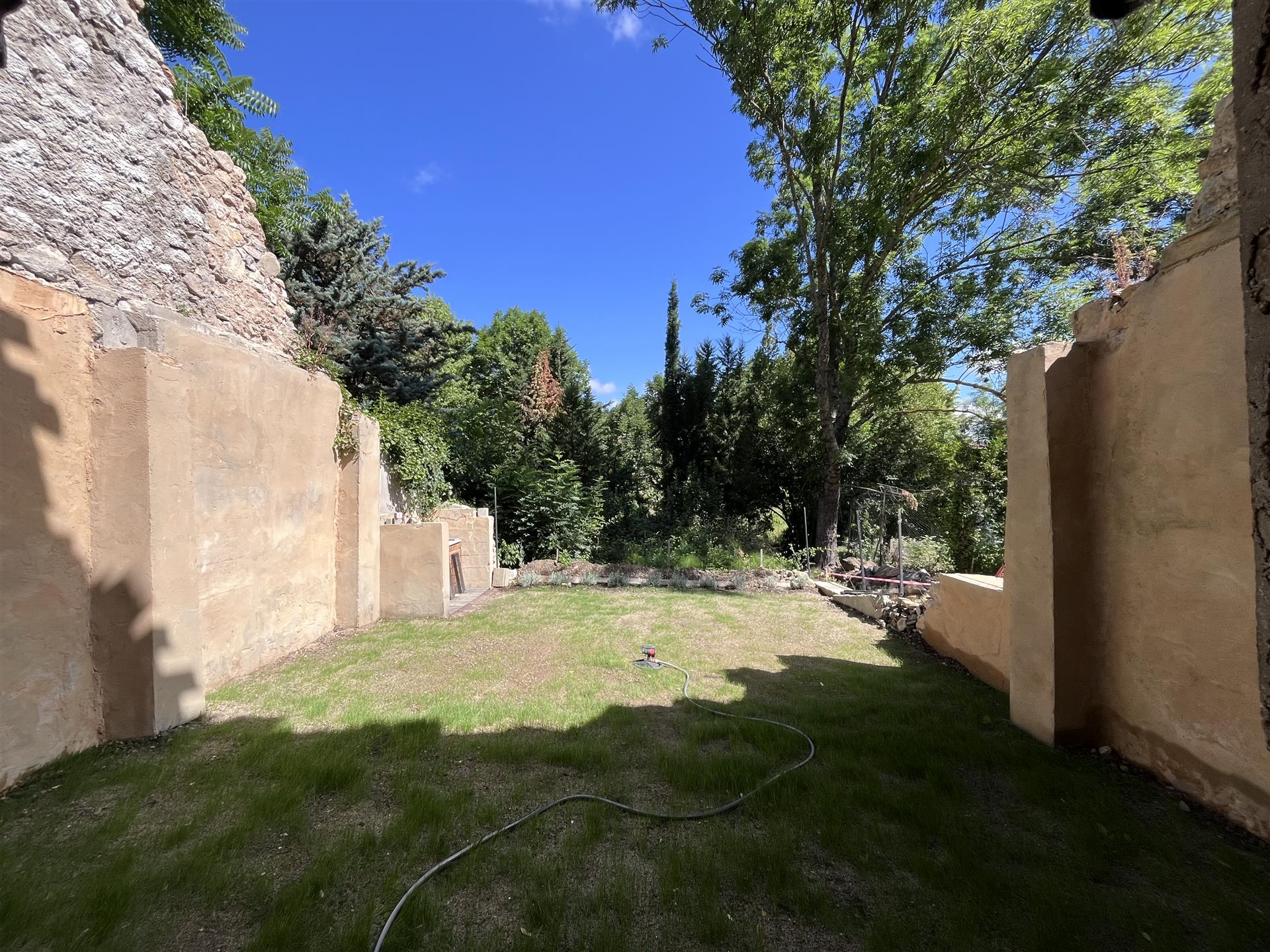 Uniquely Renovated Village House / Terrace / Workshop / Small Garden