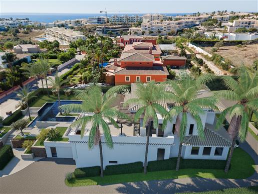 Remarkable Villa with swimming pool, garden and sea view
