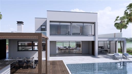 Remarkable plot villa with 10,000 m2 in luxury urbanisation