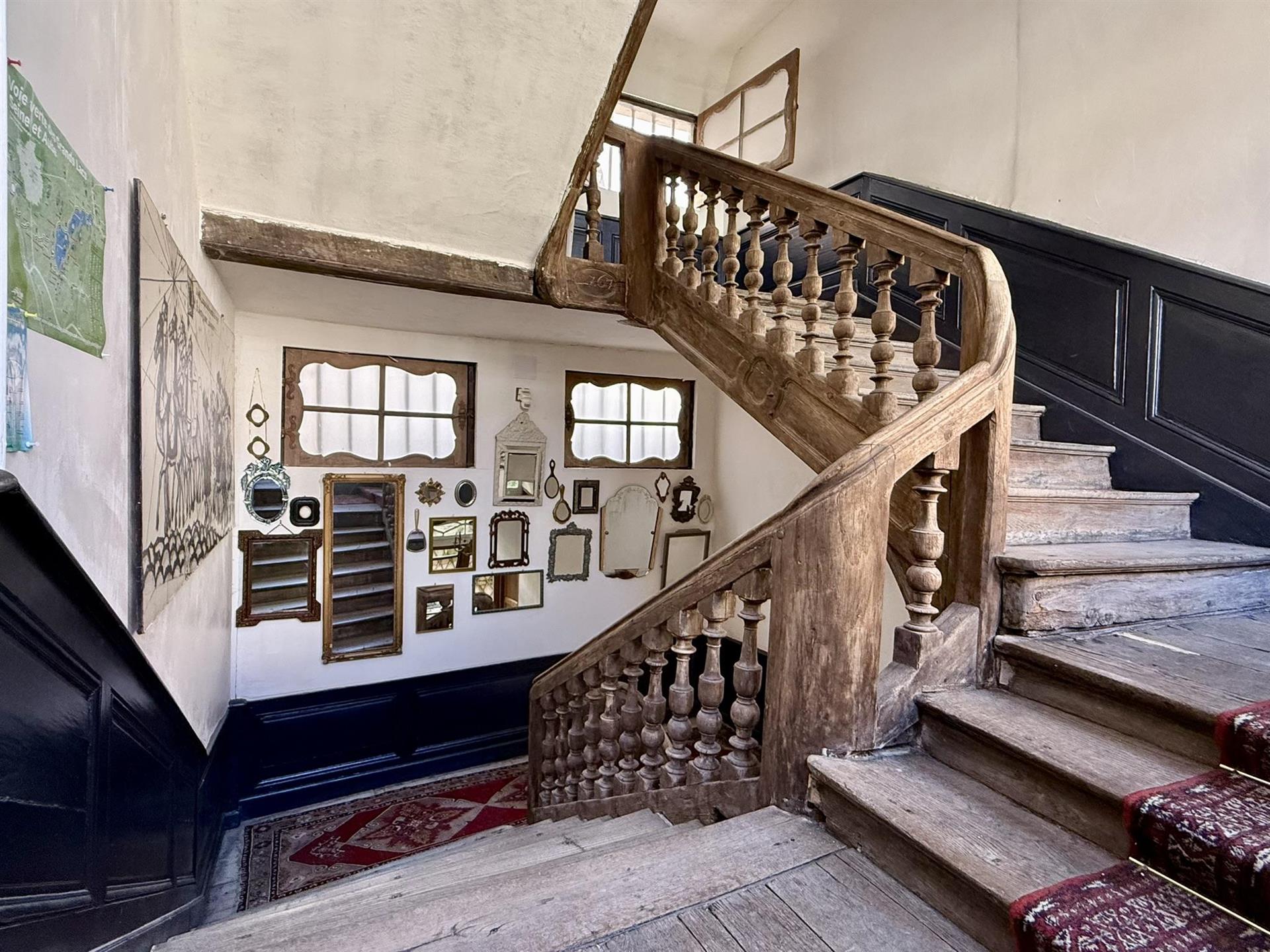 Purchase: House (10000)