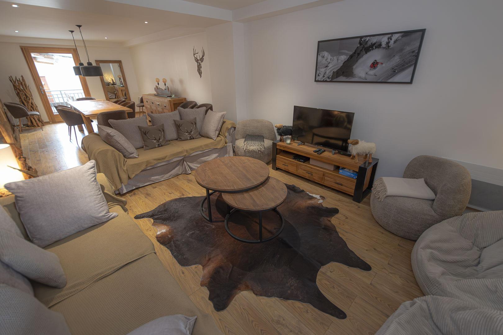 Exceptional 4-Bedroom Duplex in a Fully Renovated Barn Peisey-Nancroix Paradiski