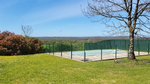 Causses Natural Park - Spacious Quercy House with view and swimming pool on 1240 m²