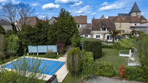 Exclusivity - Gourdon sector - Pleasant stone house with swimming pool, garage and parking