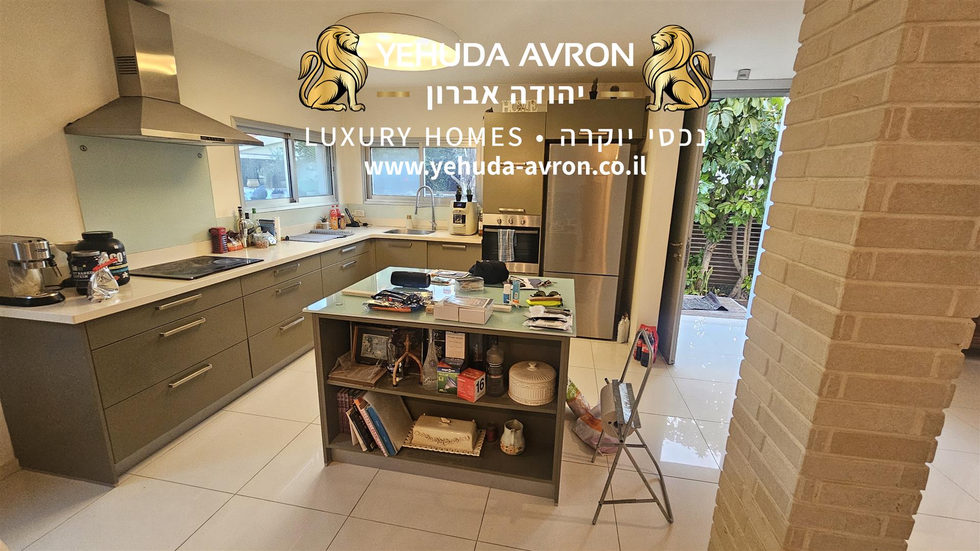 An amazing vila 6 rooms in Herzliya Pituach