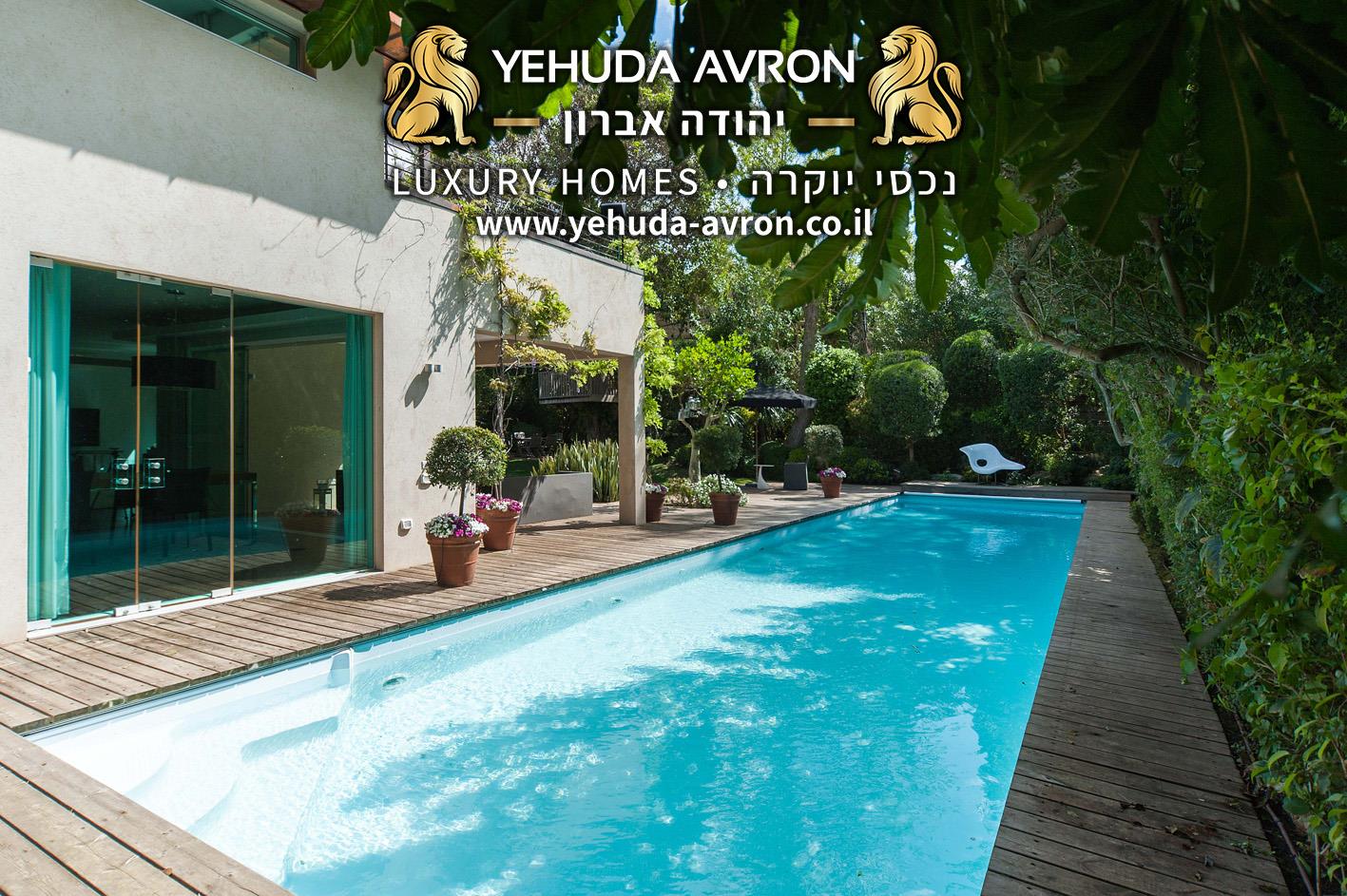 Luxury Villa for Sale in Herzliya Pituach