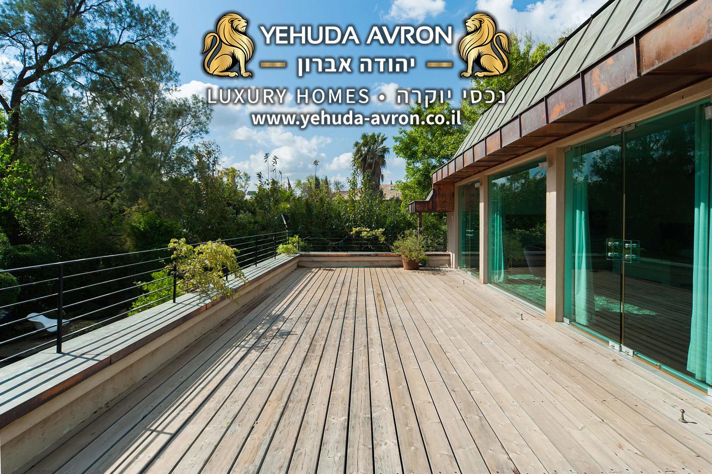 Luxury Villa for Sale in Herzliya Pituach