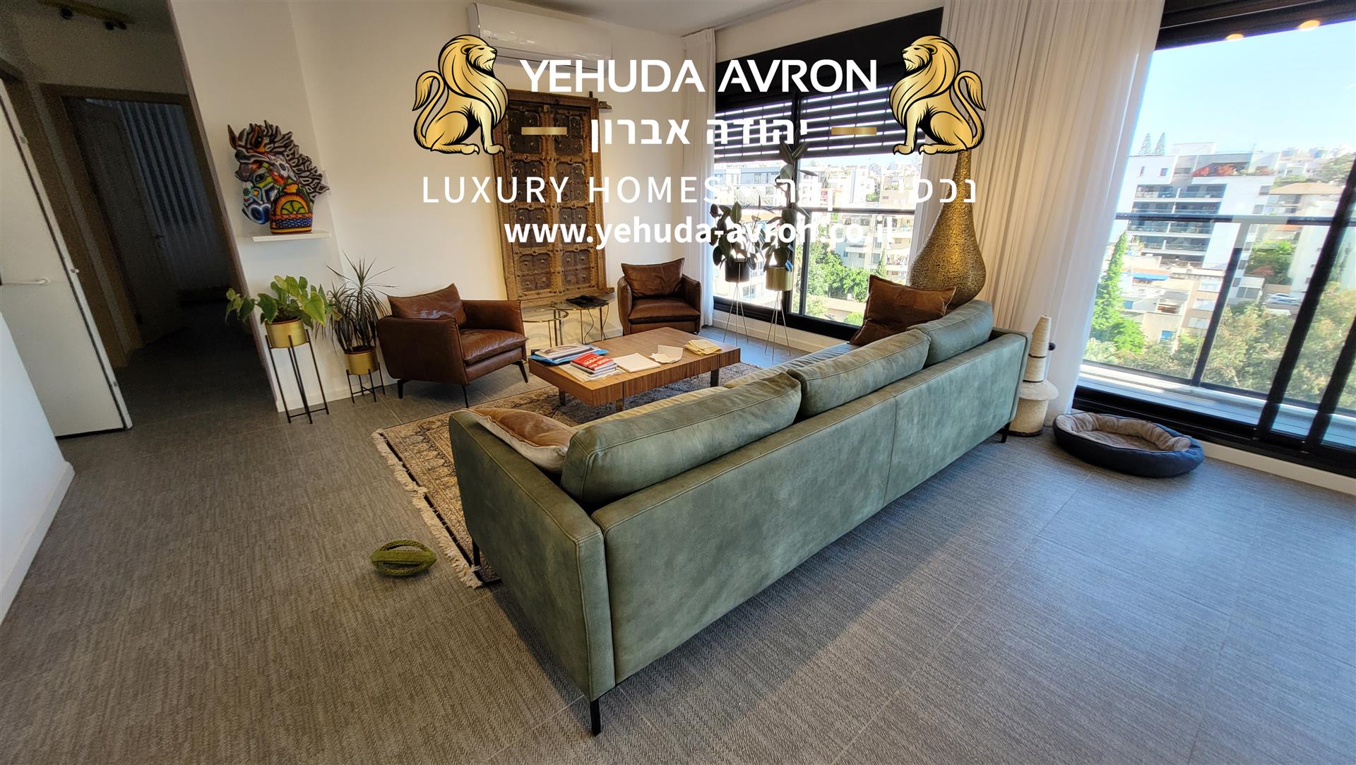For Sale, Luxurious 4-Room Designer Apartment in a New Building