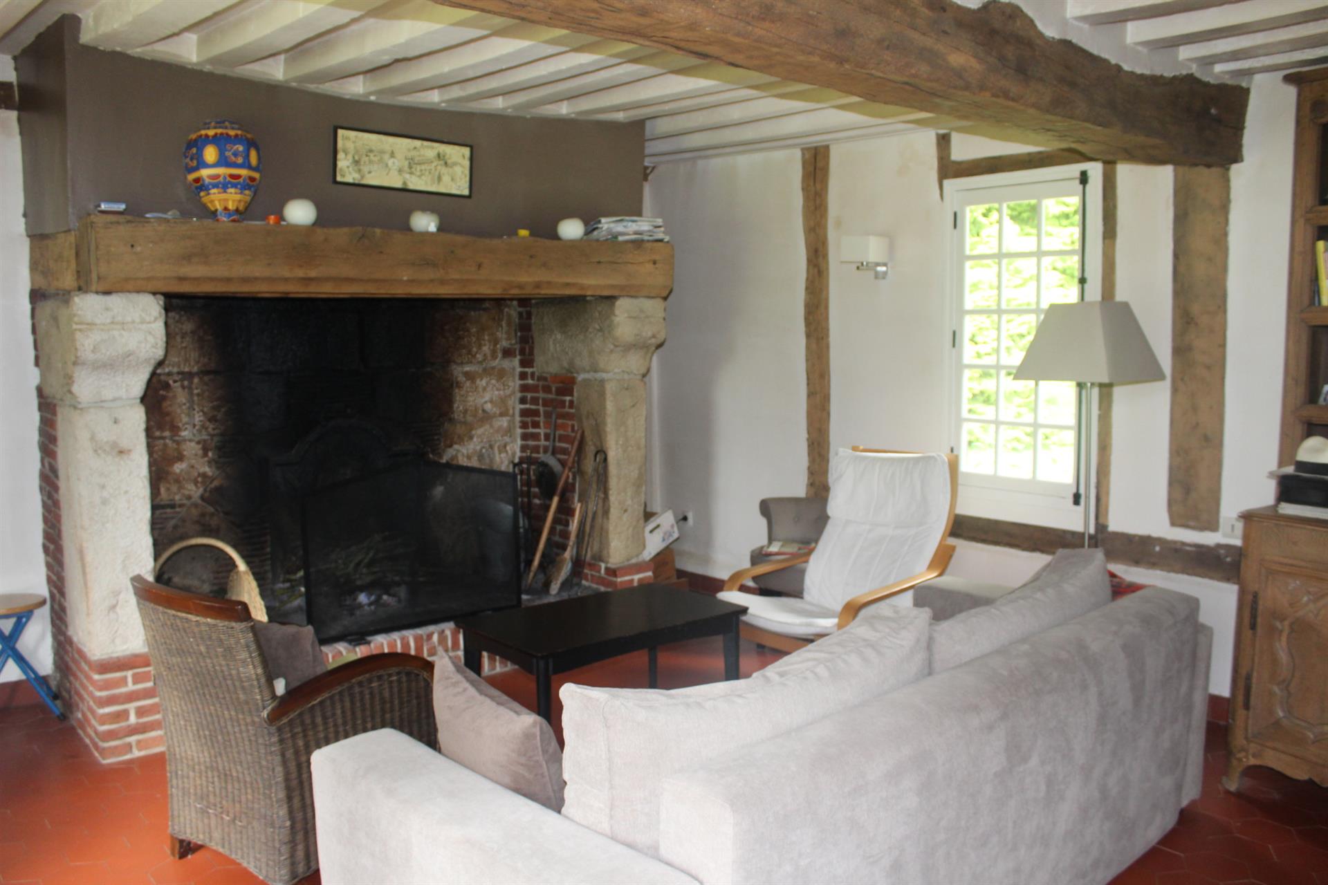 Norman house between Cormeilles and Bernay