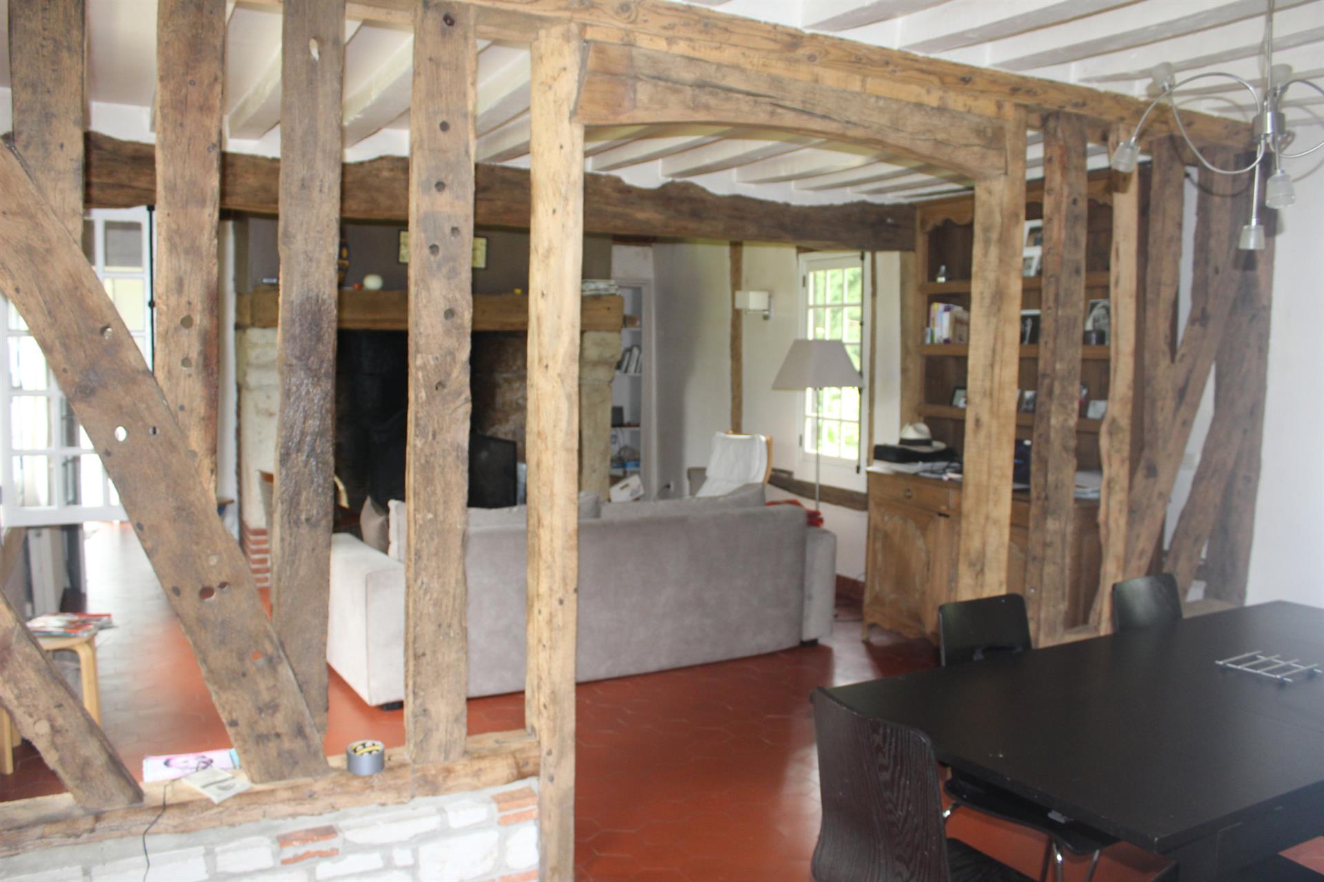 Norman house between Cormeilles and Bernay