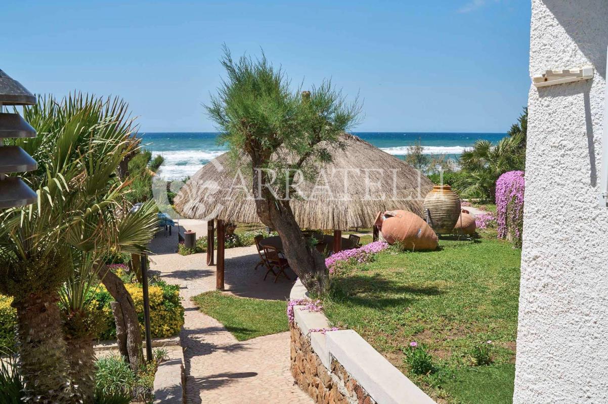 Purchase: House (04010)