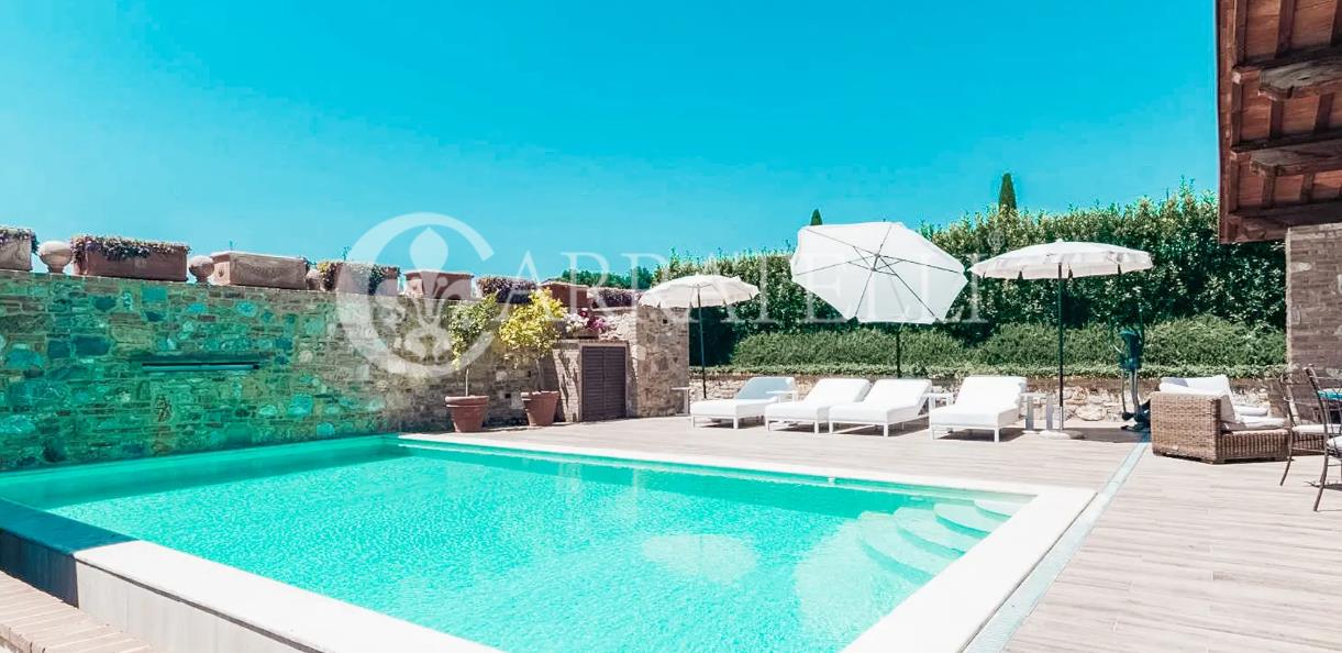 Purchase: House (06061)