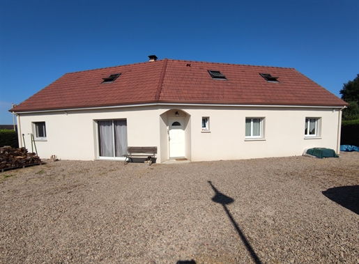 Belle maison moderne tout confort située entre Nevers et Decize tout confort avec 5 chambres de 185