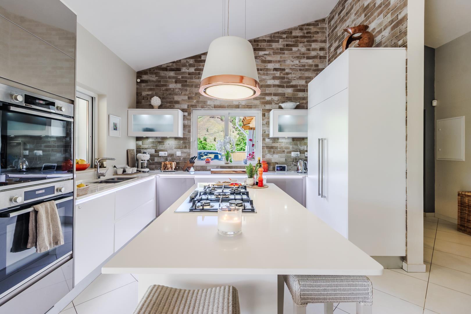 Aankoop: Huis (8550)