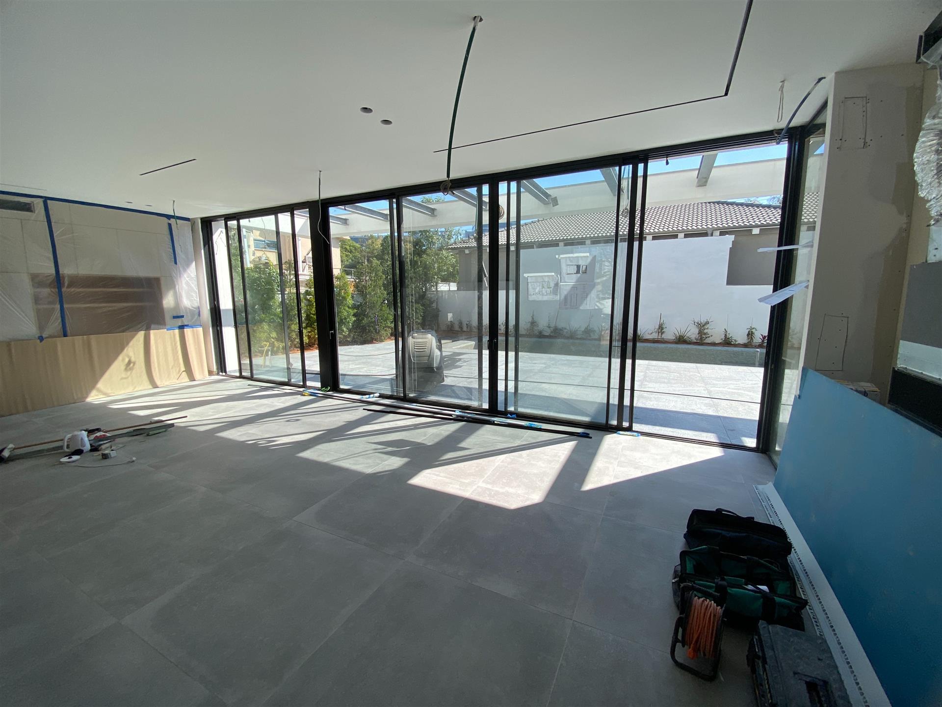 Purchase: Luxury property (00769)