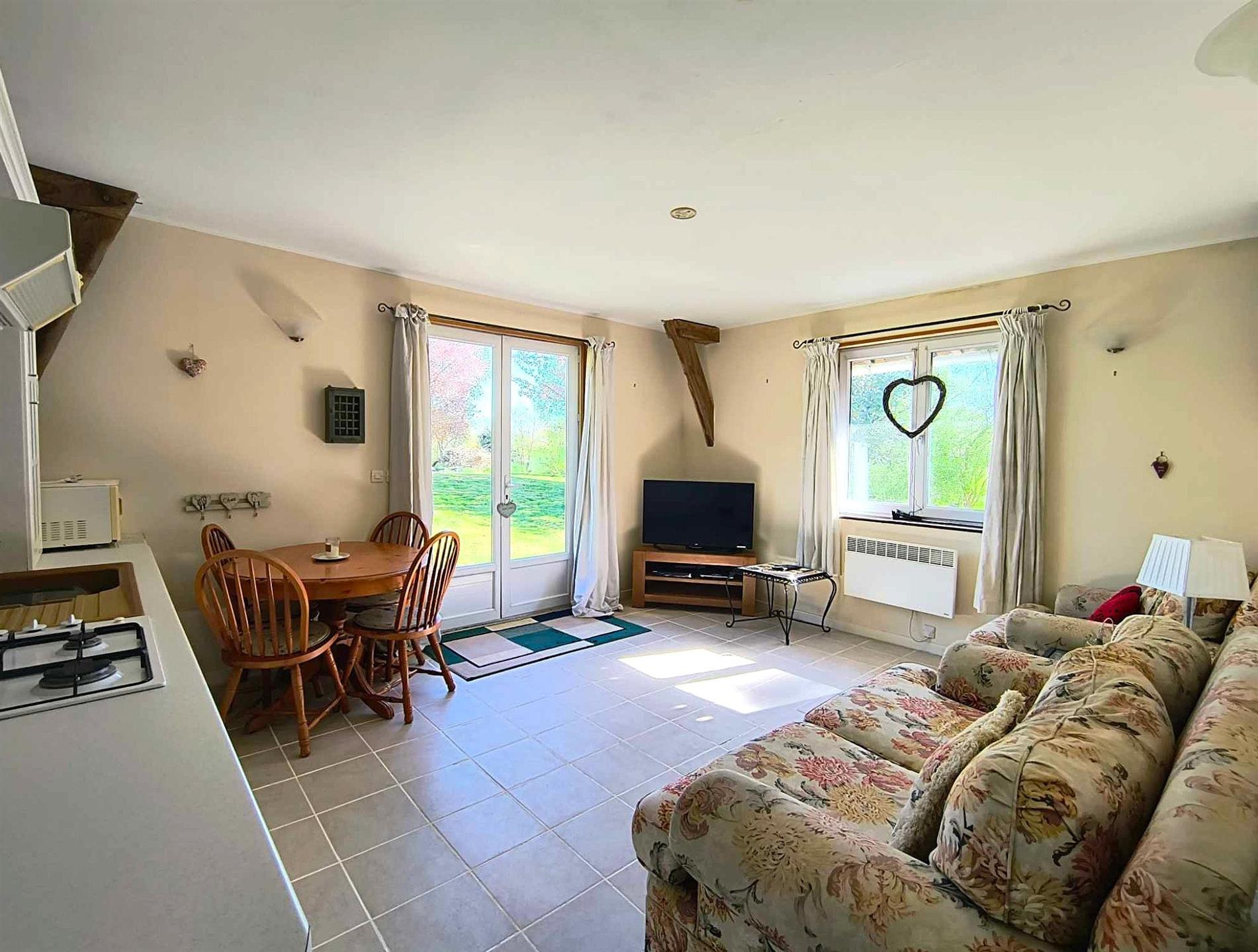 Lovely detached stone house with 2 gîtes