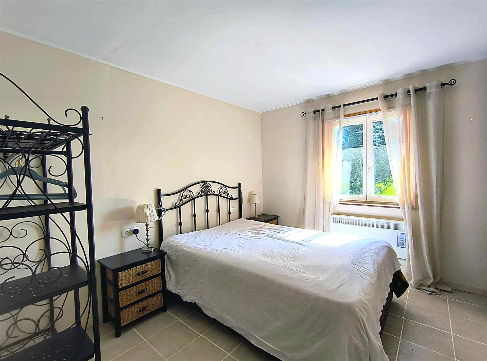 Lovely detached stone house with 2 gîtes