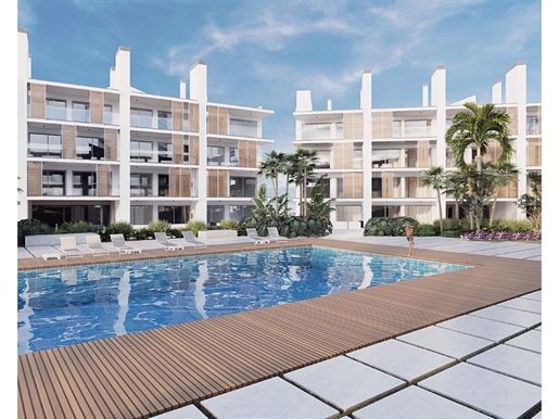 Albufeira, appartement Duplex en condominium avec piscine et jardin.