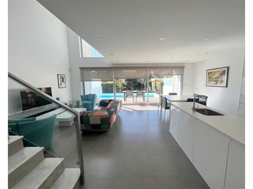 Algarve (Albufeira): Casa adosada de 3 dormitorios con piscina en condominio privado