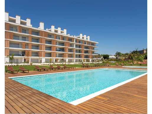 4 pièces, Albufeira (Algarve) meublé en Résidence avec piscine et jardim (livrable)