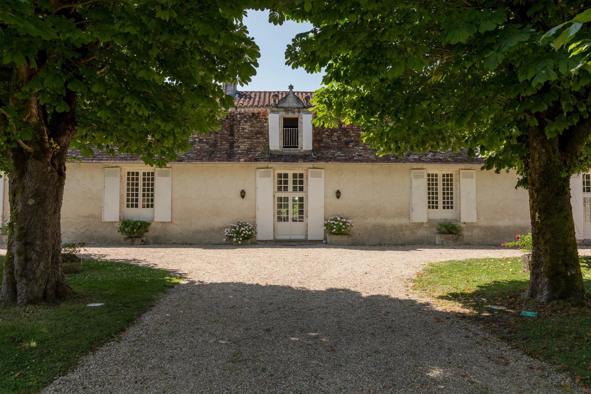 Discover an architectural gem of Périgord