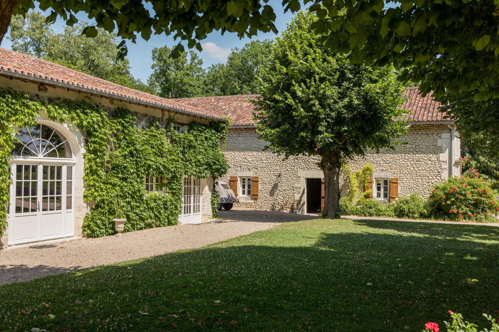 Discover an architectural gem of Périgord