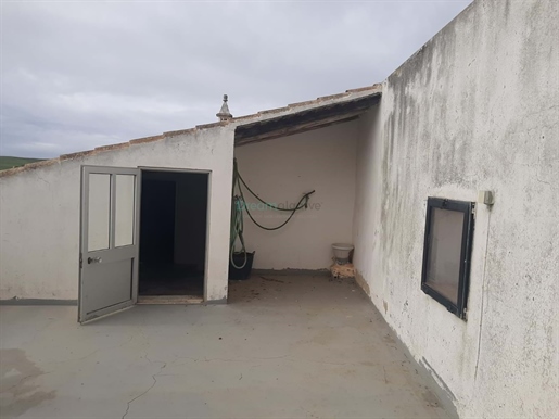2 Bed House for Sale in Vila do Bispo