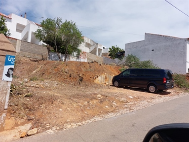 2 Plots of Land for Sale in Figueira