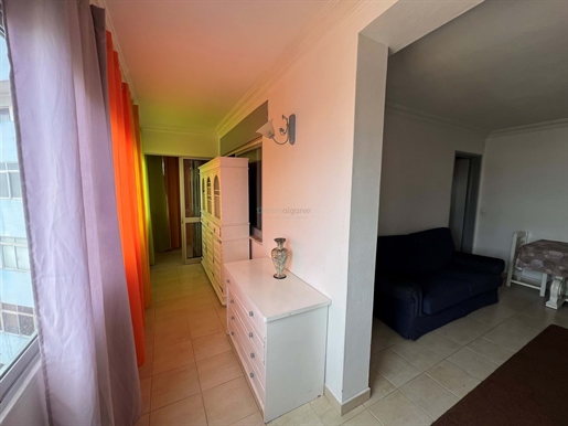 Квартира 1+1 спальня на продажу в Портимане