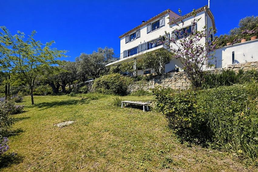 Villa for sale exclusively in Bargemon - 2