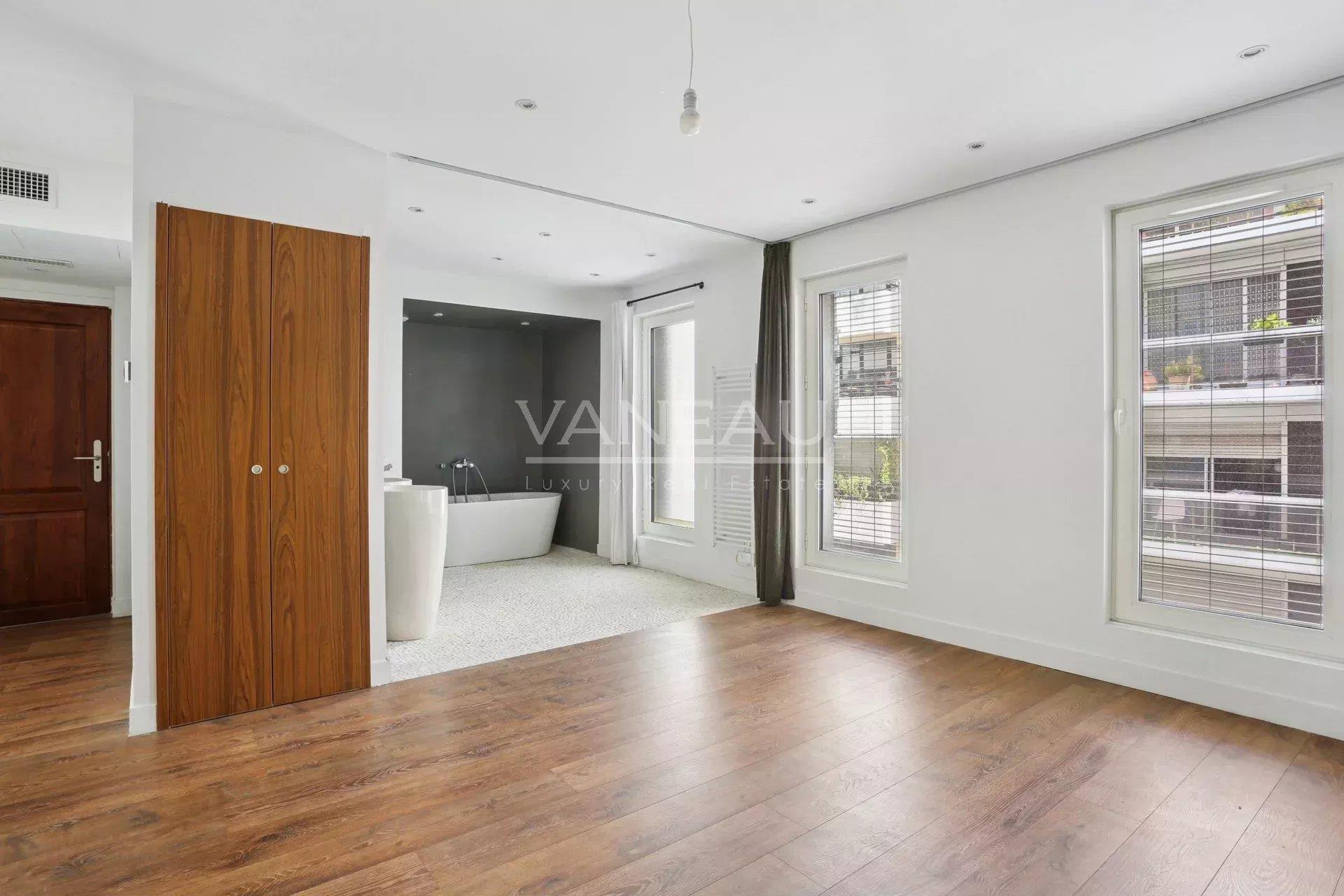 Vente Maison Architecte (275m²) Paris 15e avec ascenseur et rooftop (60m²)