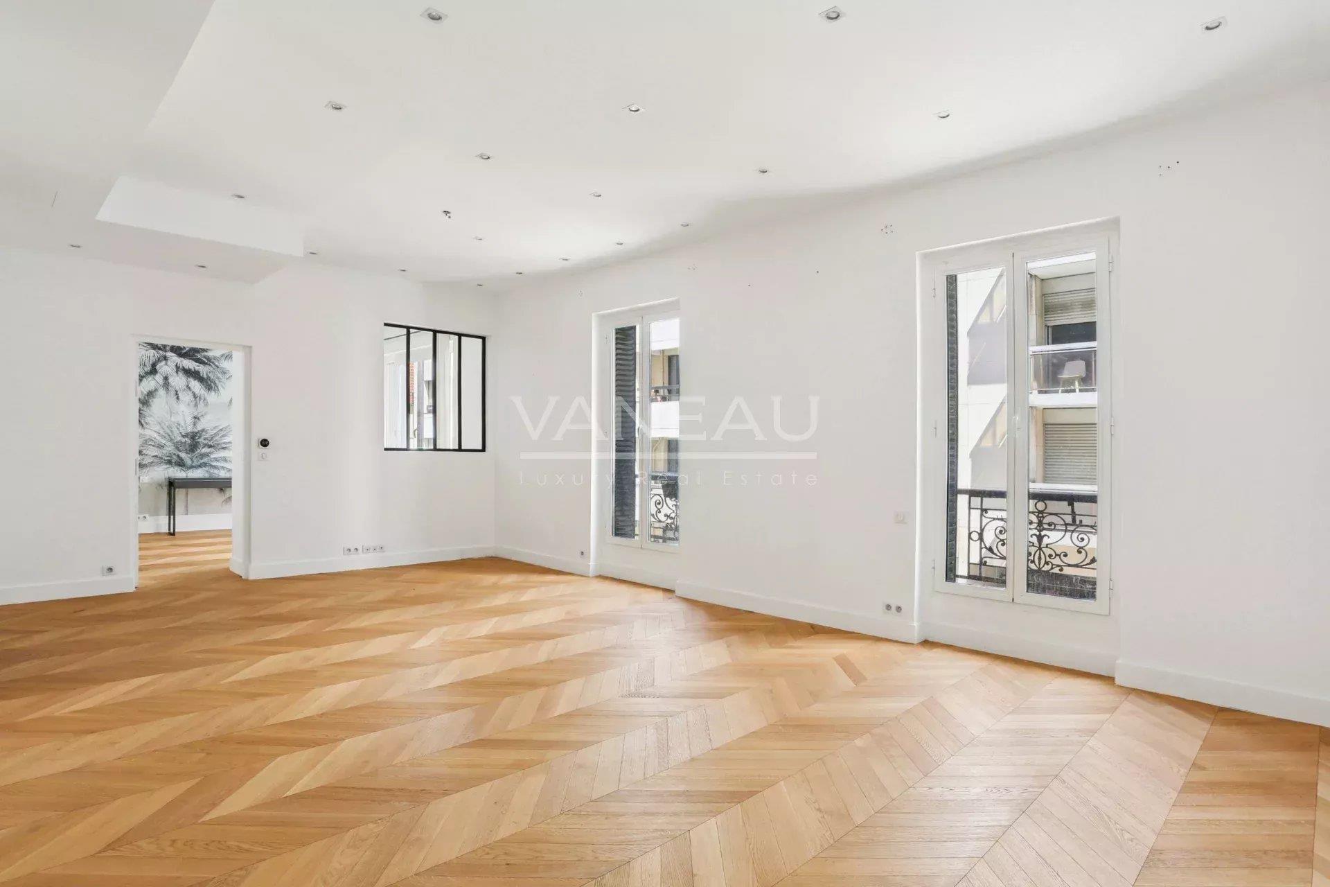 Vente Maison Architecte (275m²) Paris 15e avec ascenseur et rooftop (60m²)