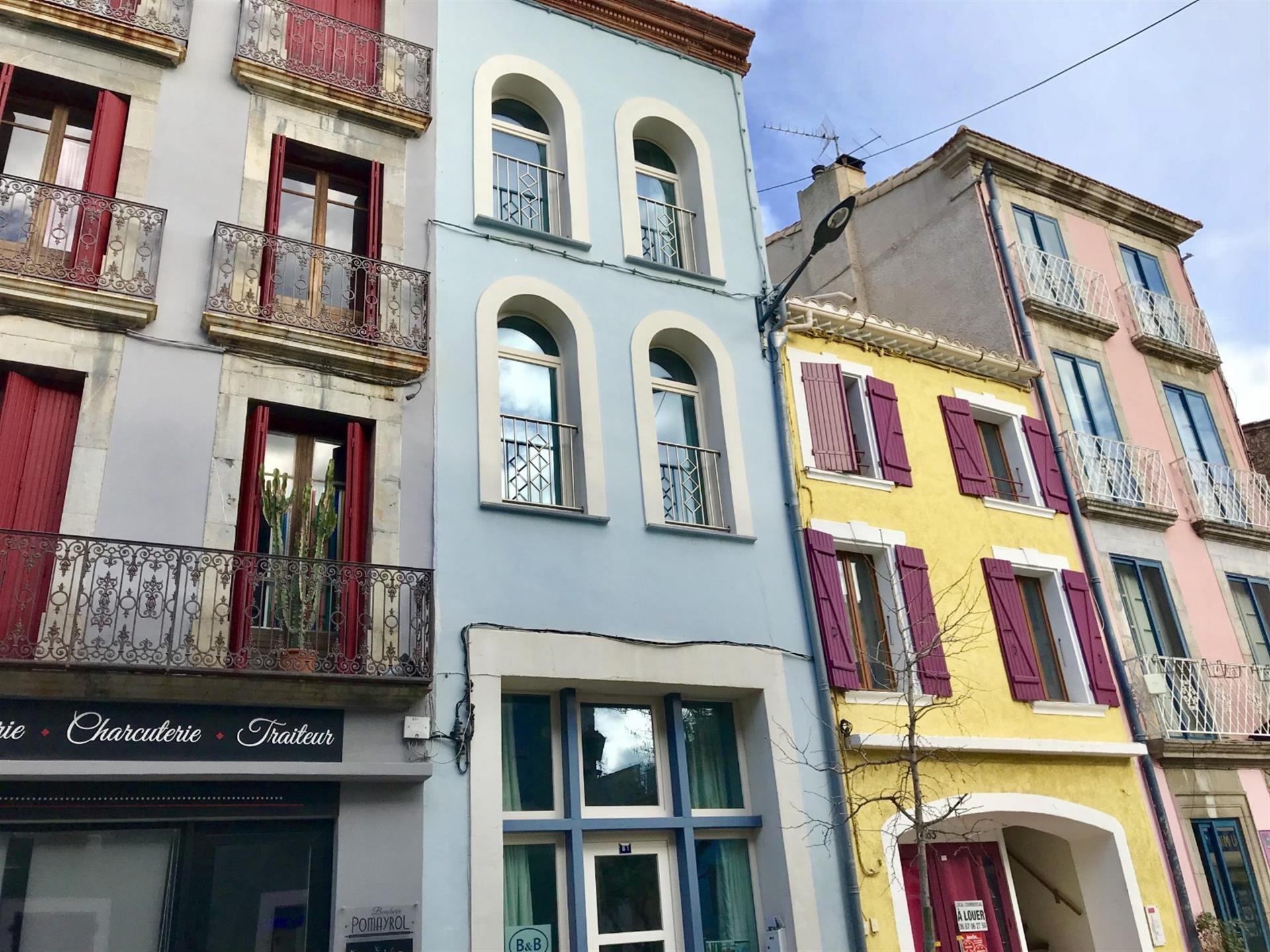 Beautiful B&B, completely renovated located in the center of Leucate Village 2 km from the beach.