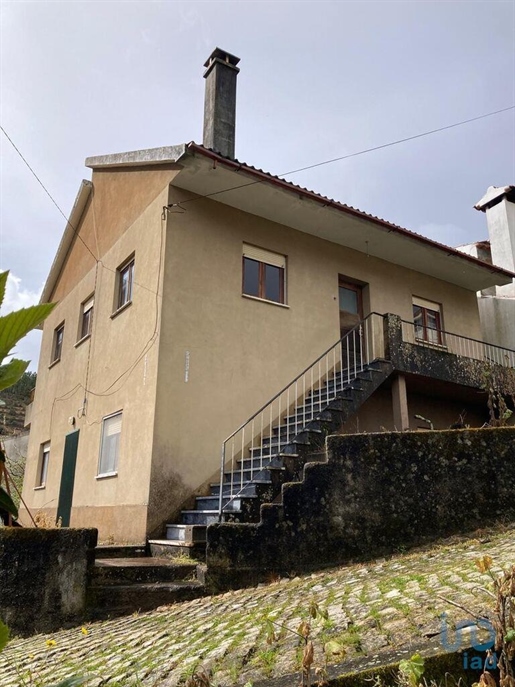 Maison de village T5 à Castelo Branco de 143,00 m²