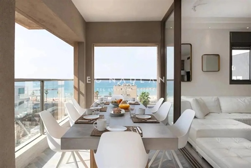 Einzigartige Gelegenheit in Tel-Aviv: Mini-Penthouse mit einem erstaunlichen Meerblick