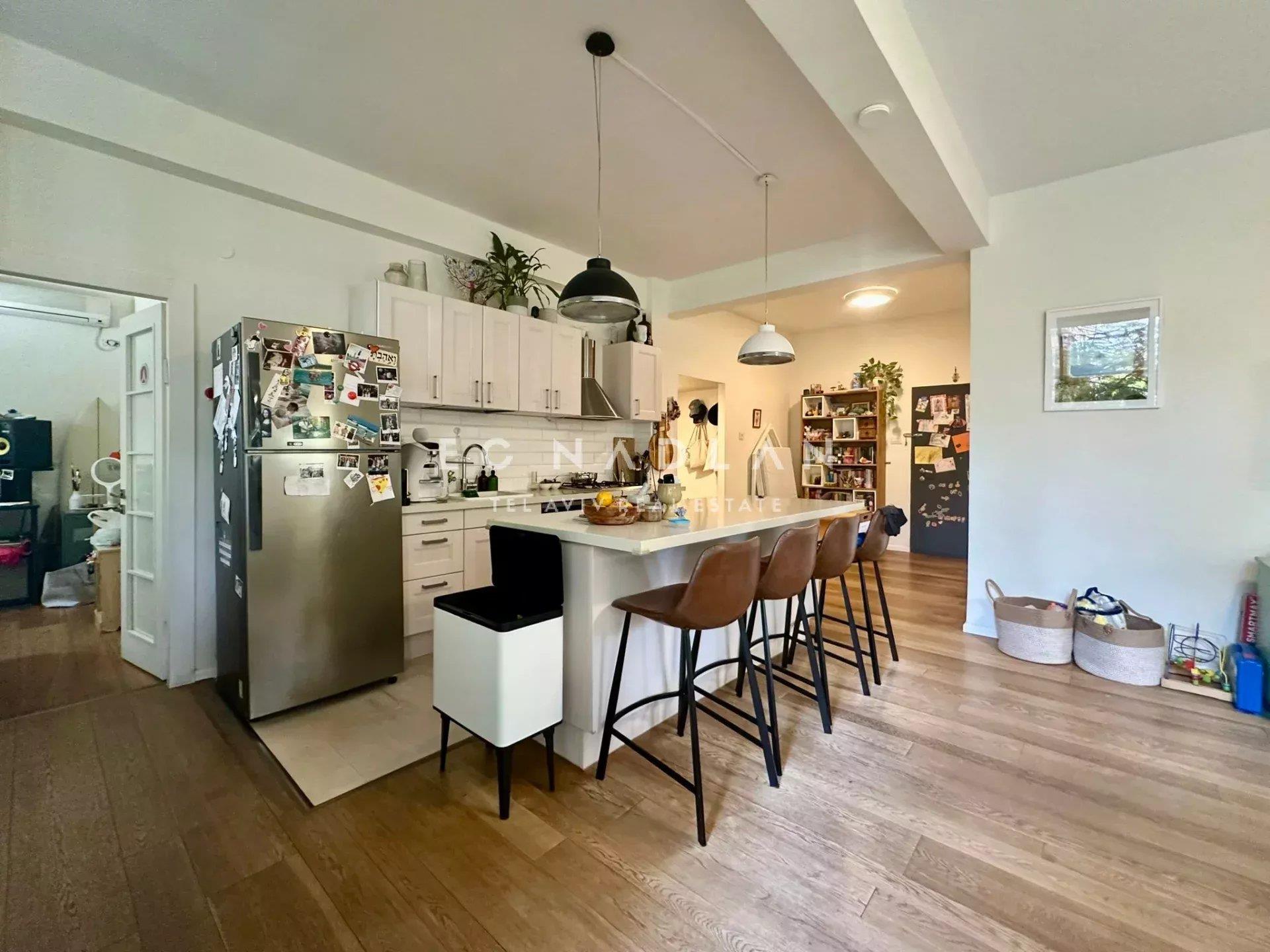 For sale in Tel-Aviv, neaar the beach, Gordon side