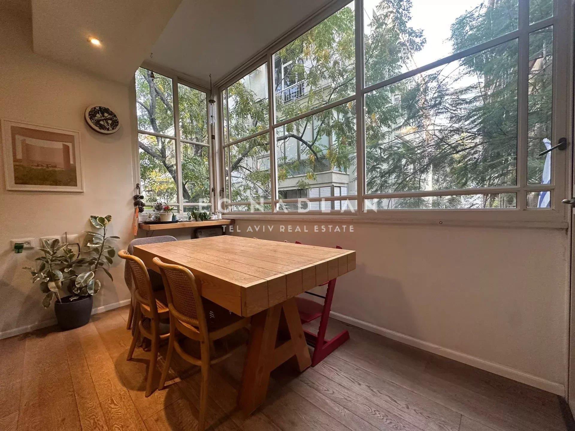 For sale in Tel-Aviv, neaar the beach, Gordon side