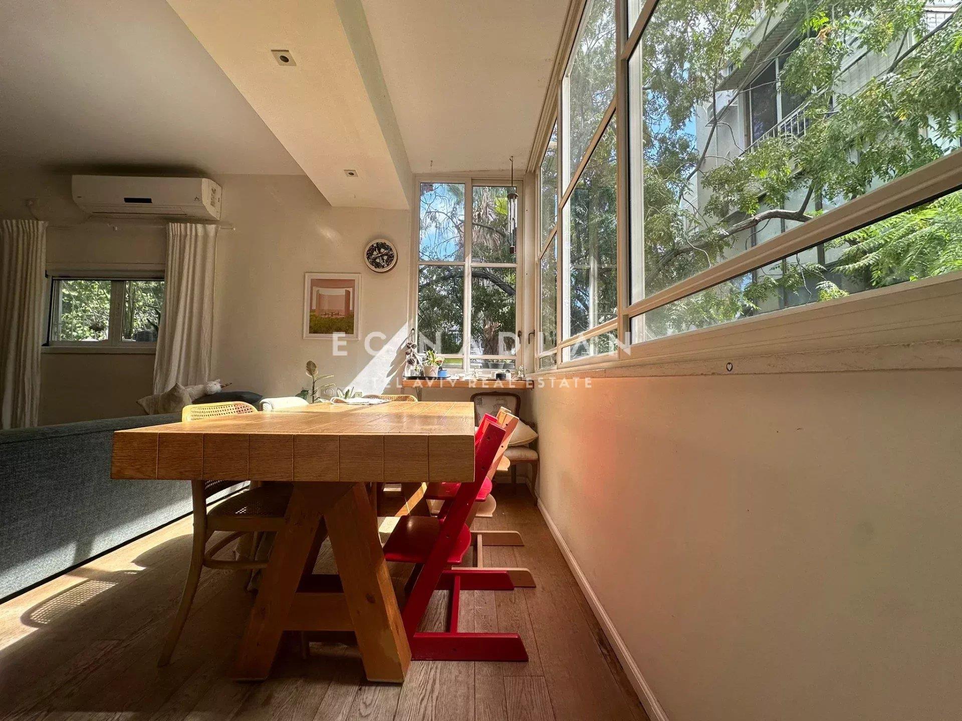 For sale in Tel-Aviv, neaar the beach, Gordon side