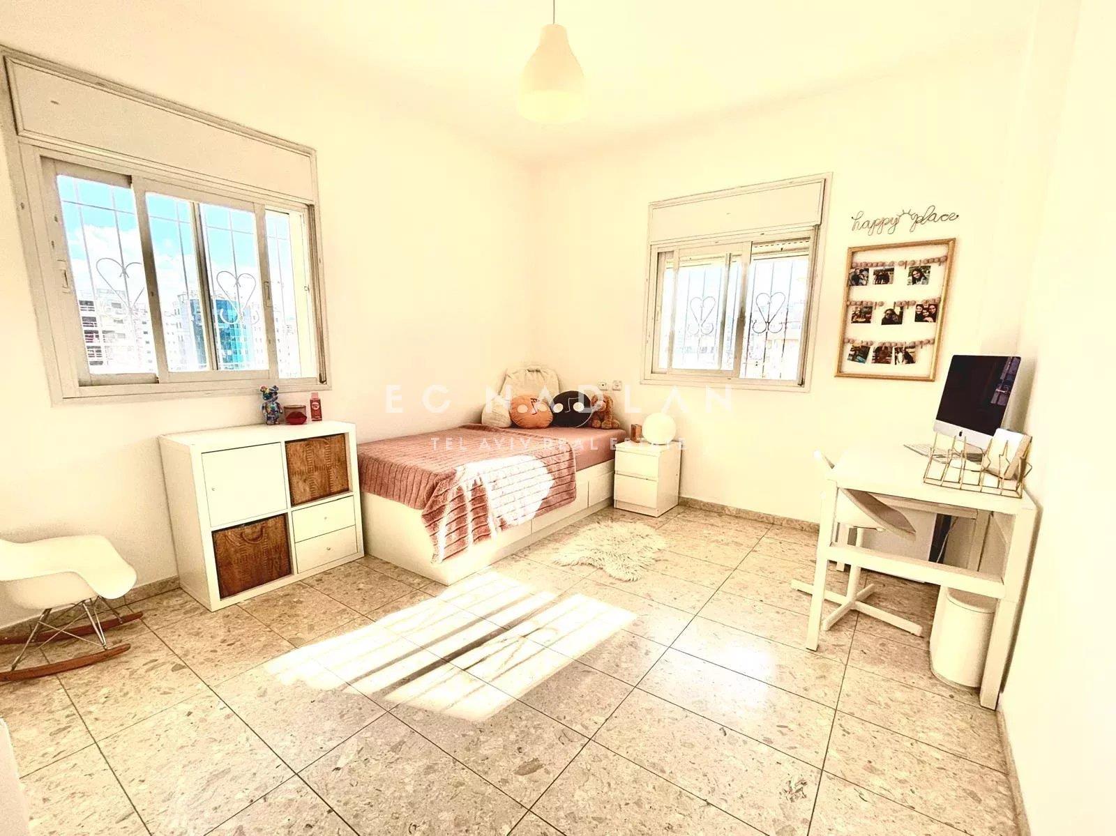 For sale in Netanya, amazing penthouse with a sea view