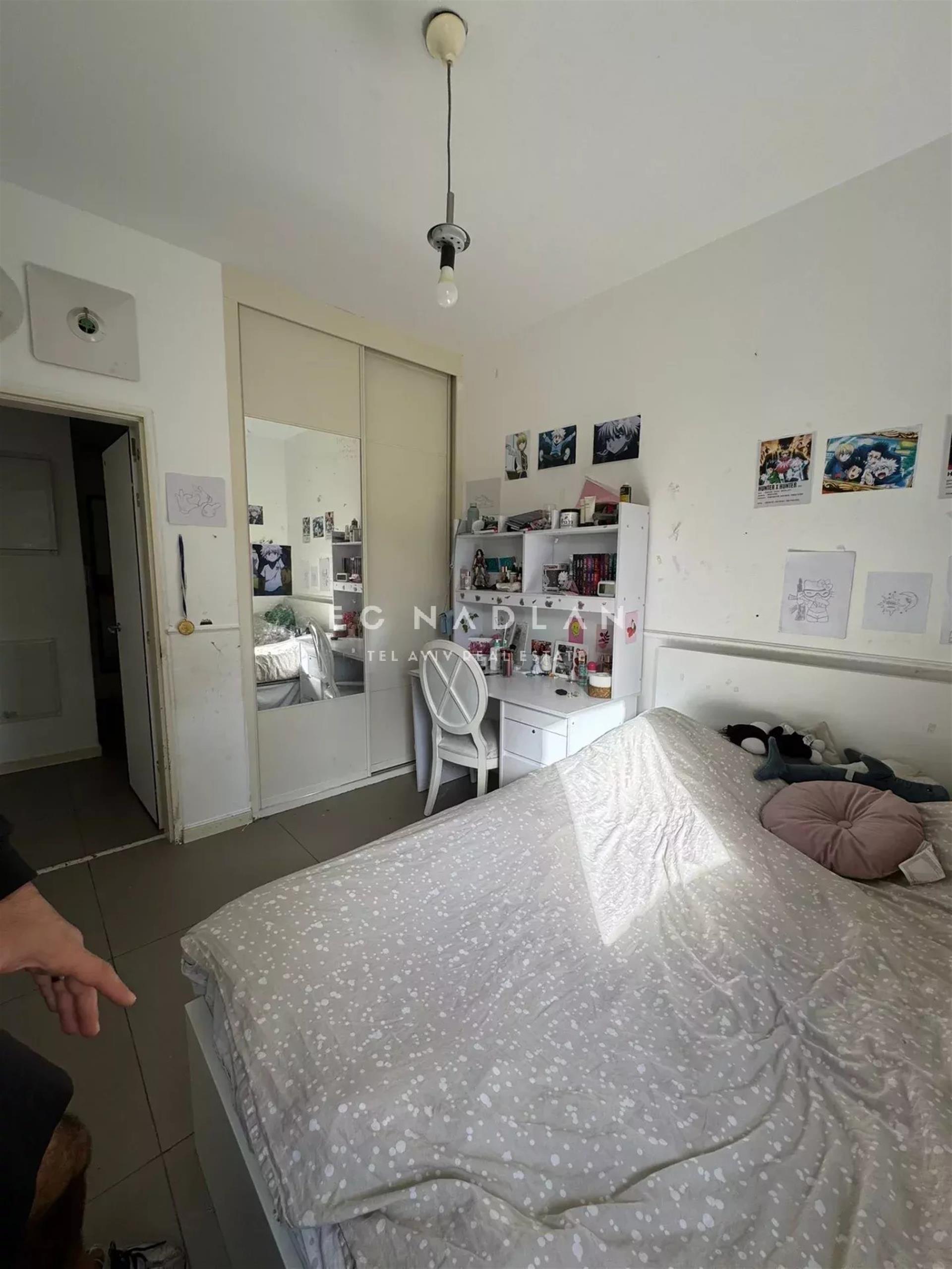 For sale in Tel-Aviv, Large Garden Apartment
