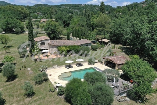 Close To The Village - Charming Property Of 280 M² With 4 Bedrooms Land 1,5 Ha
