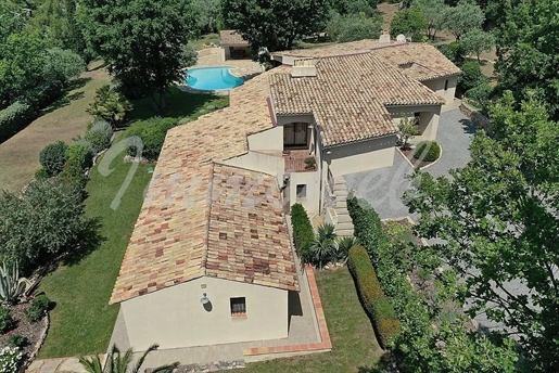 View of the village Beautiful villa of 300 m² with 6 bedrooms