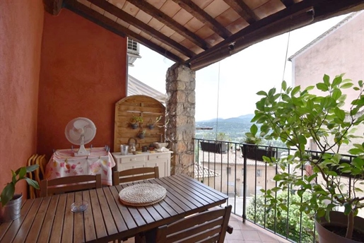 Village house of 150 m² with 5 bedrooms and terrace - Fayence