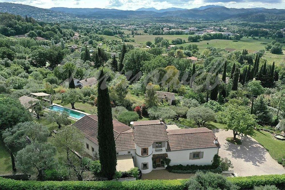 View of the valley Beautiful villa of 283 m² with an apartment – Callian Return to the list