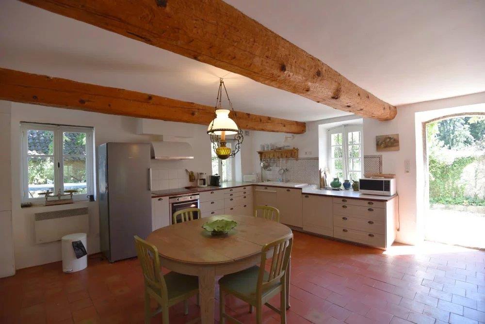 Charm and authenticity Beautiful property of 5 hectares