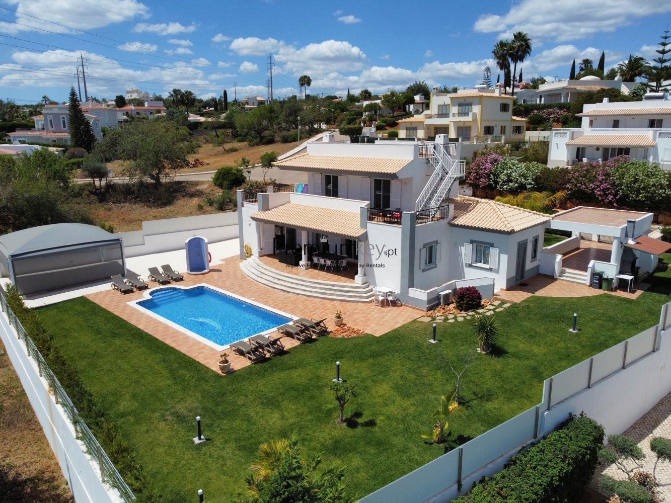 Villa individuelle 3 chambres et piscine à Albufeira