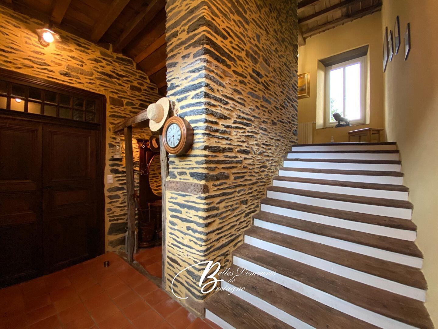 For sale 17th century manor with outbuildings on 1.3 ha Côtes d'Armor