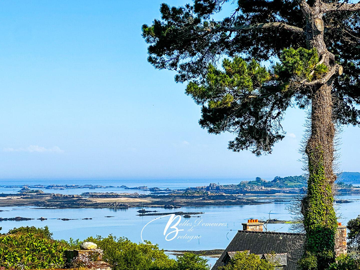 Family home for sale with sea view Cotes d'Armor