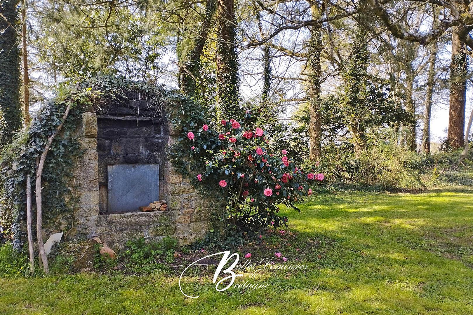 For sale Beautiful property complex near Auray and 25 min from beaches